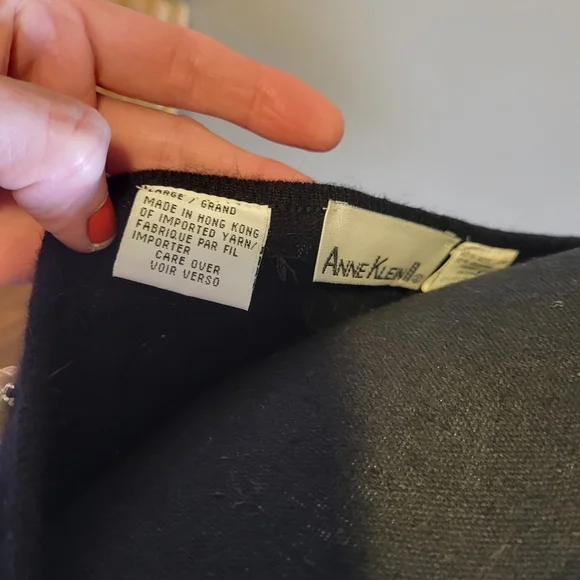 VINTAGE ANNE KLEIN 2 WOOL AND ANGORA SWEATER DRESS WITH PEARLS - Picture 8 of 10